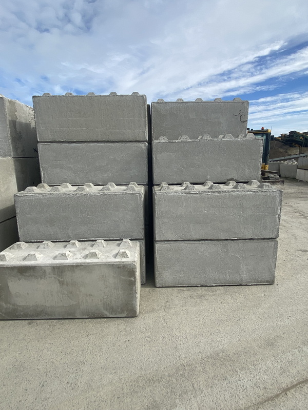 Interlocking Concrete Blocks - 1500x600x600