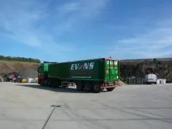 Fruehauf-tipper-evans-transport-05