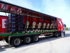 F1-simulators-loaded-pallets-fast-forward-international-1_240