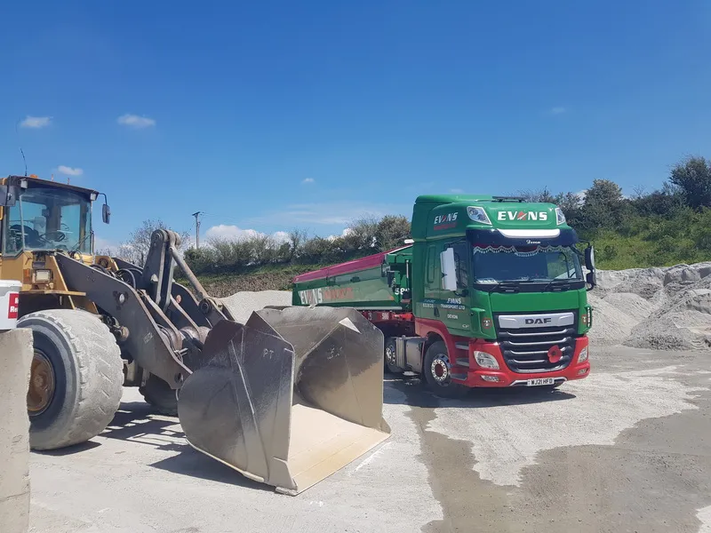 Tipper 4 2